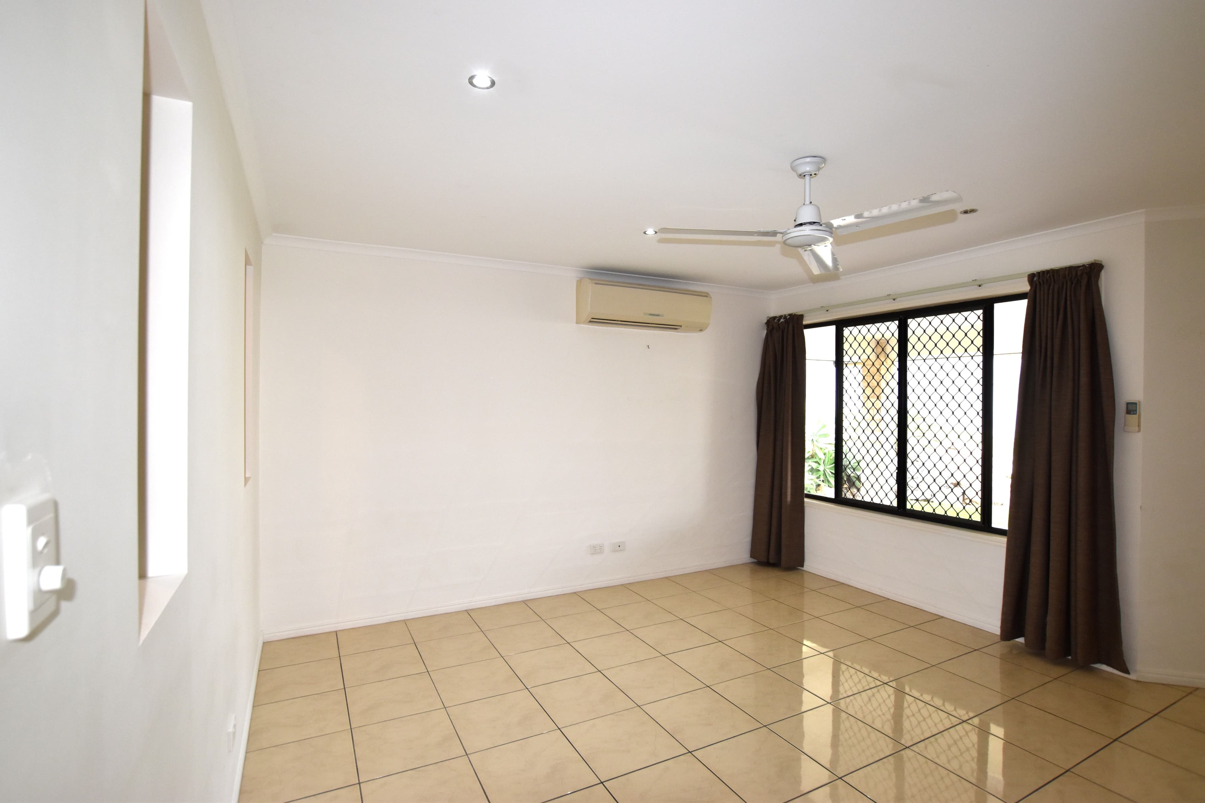 12 Valley Vista Court, West Gladstone QLD 4680, West Gladstone - Thumbnail 5