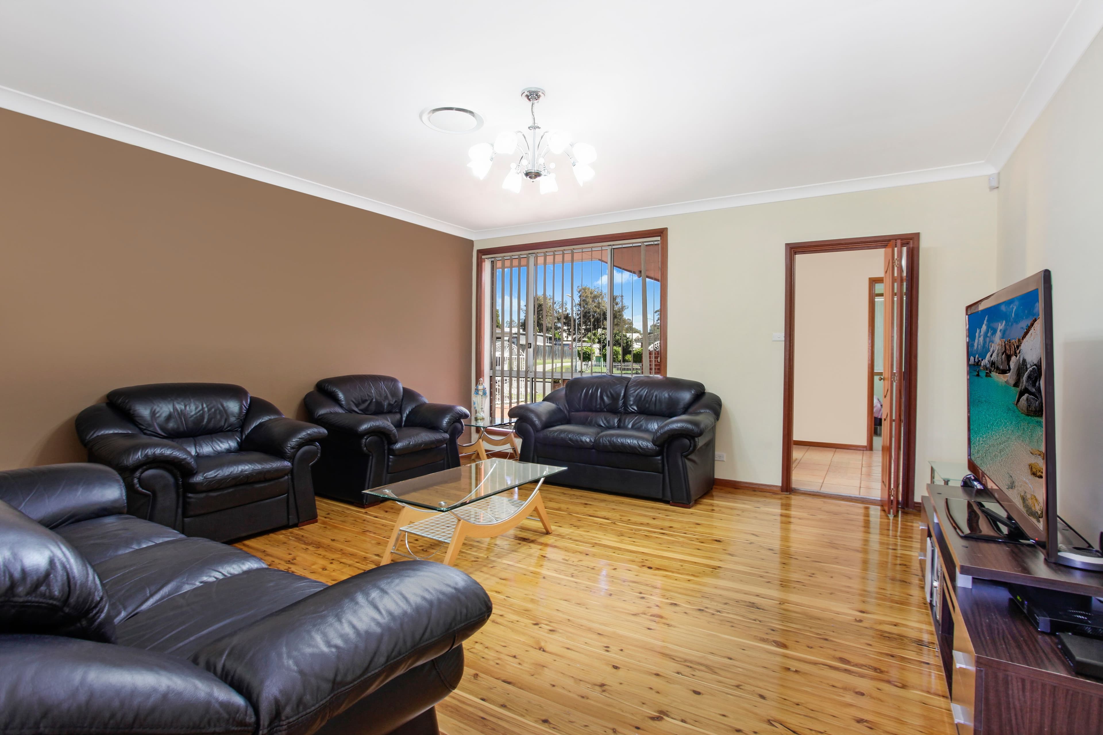 12 Condello Crescent, Edensor Park - Thumbnail 2