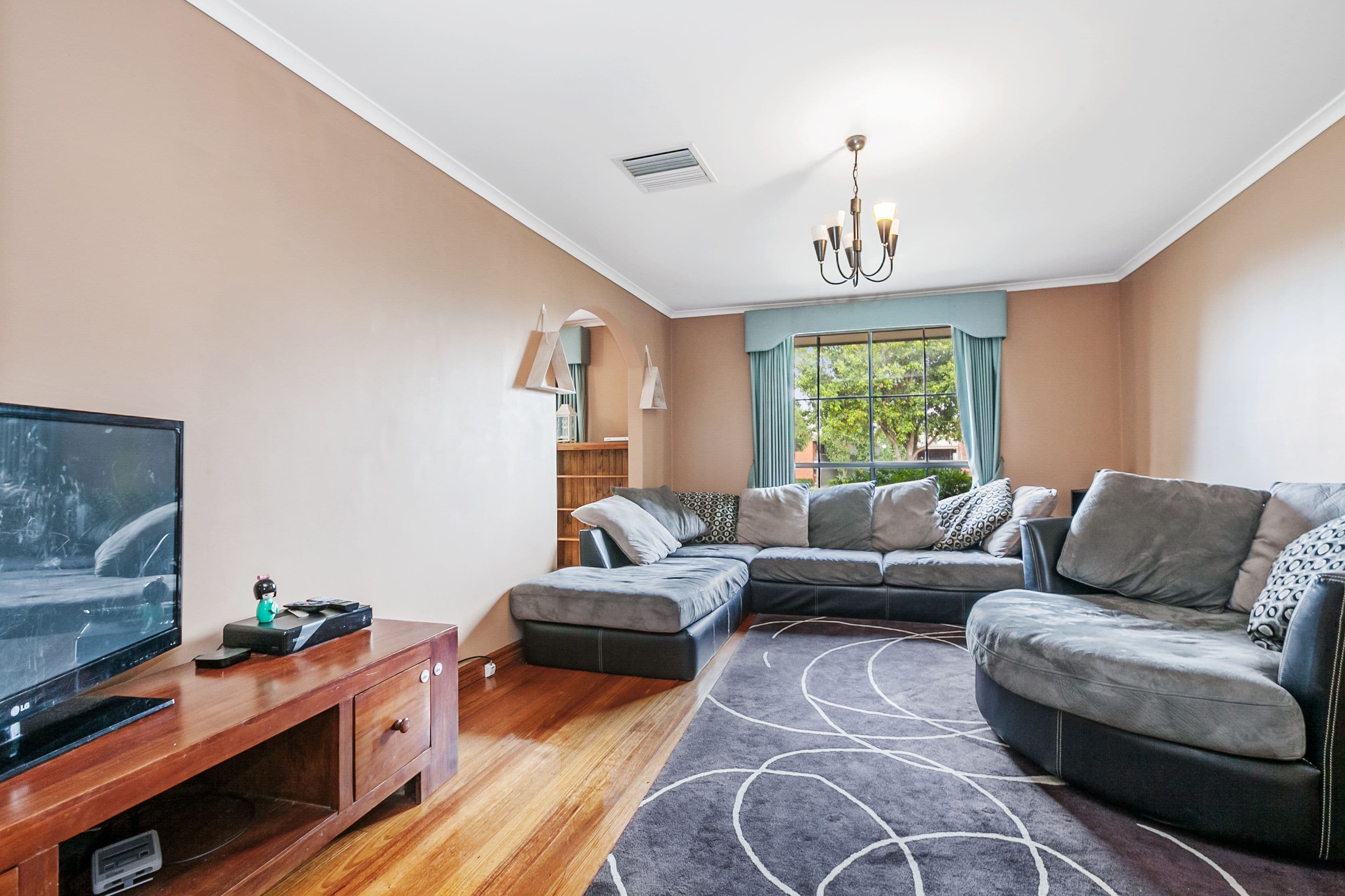 35 Cunningham Drive, Mill Park VIC 3082, Mill Park - Thumbnail 5