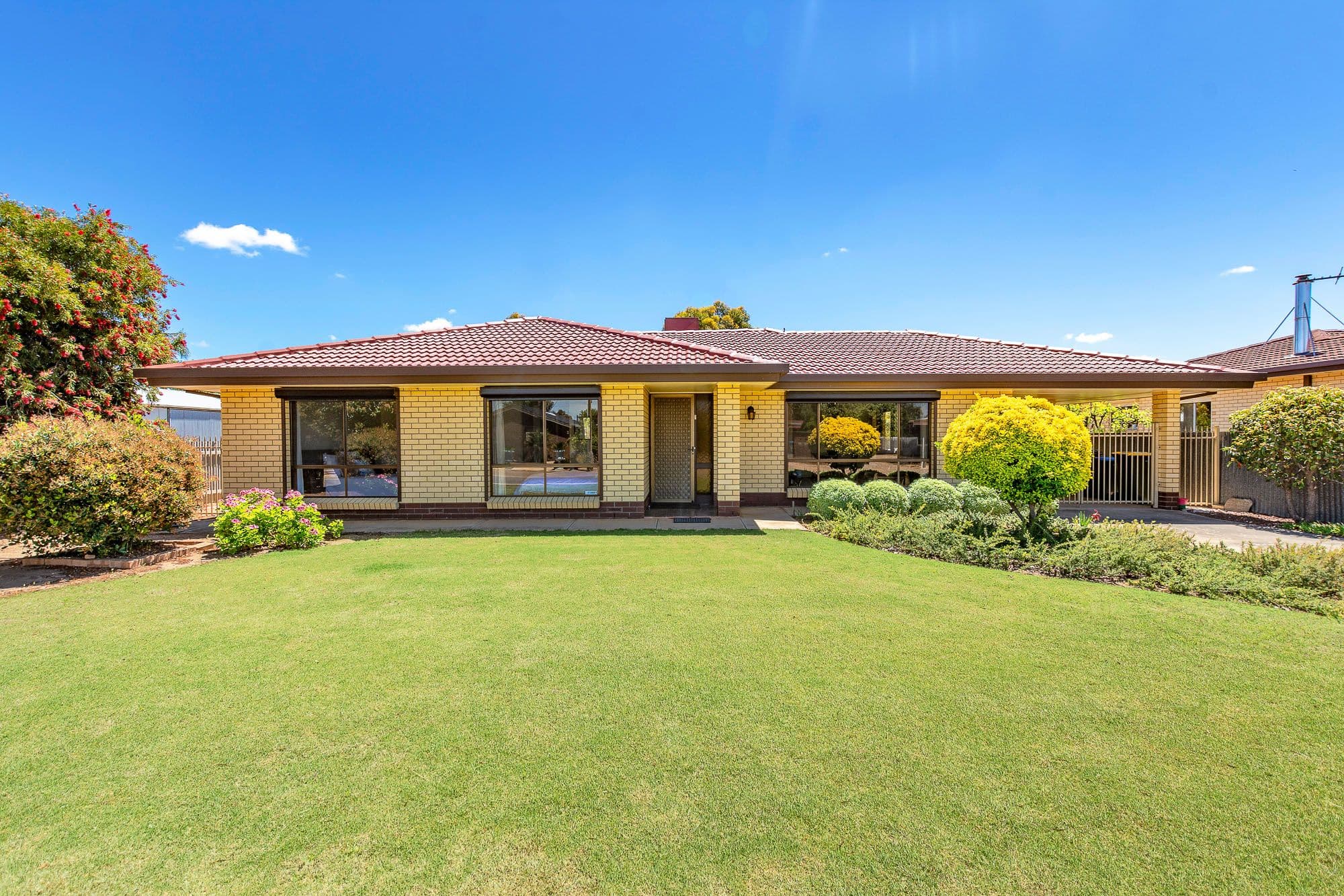 11 Garden Crescent, Murray Bridge SA 5253, Murray Bridge - Thumbnail 2