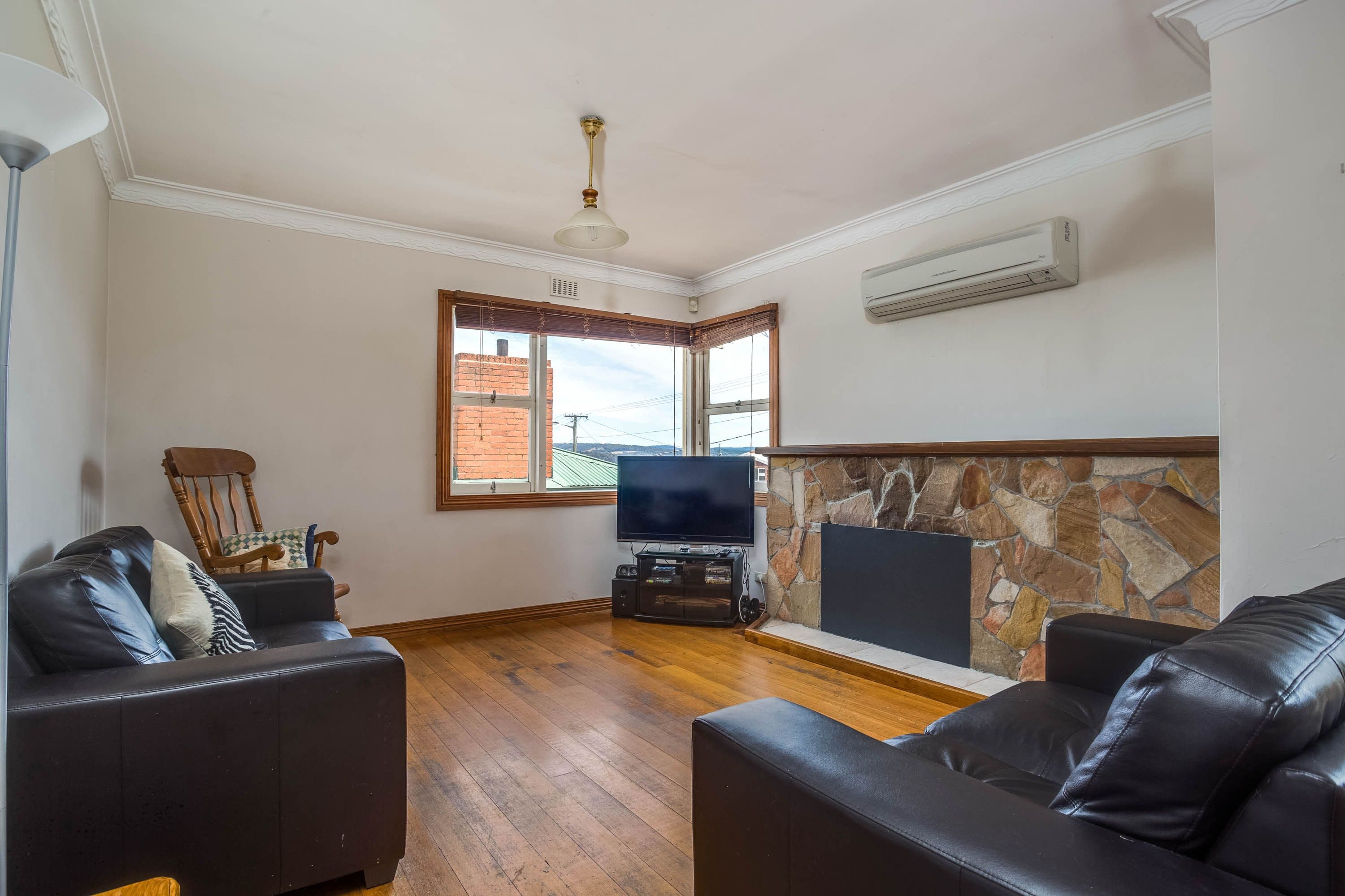 21 Ronneby Road, Newnham TAS 7248, Newnham - Thumbnail 2