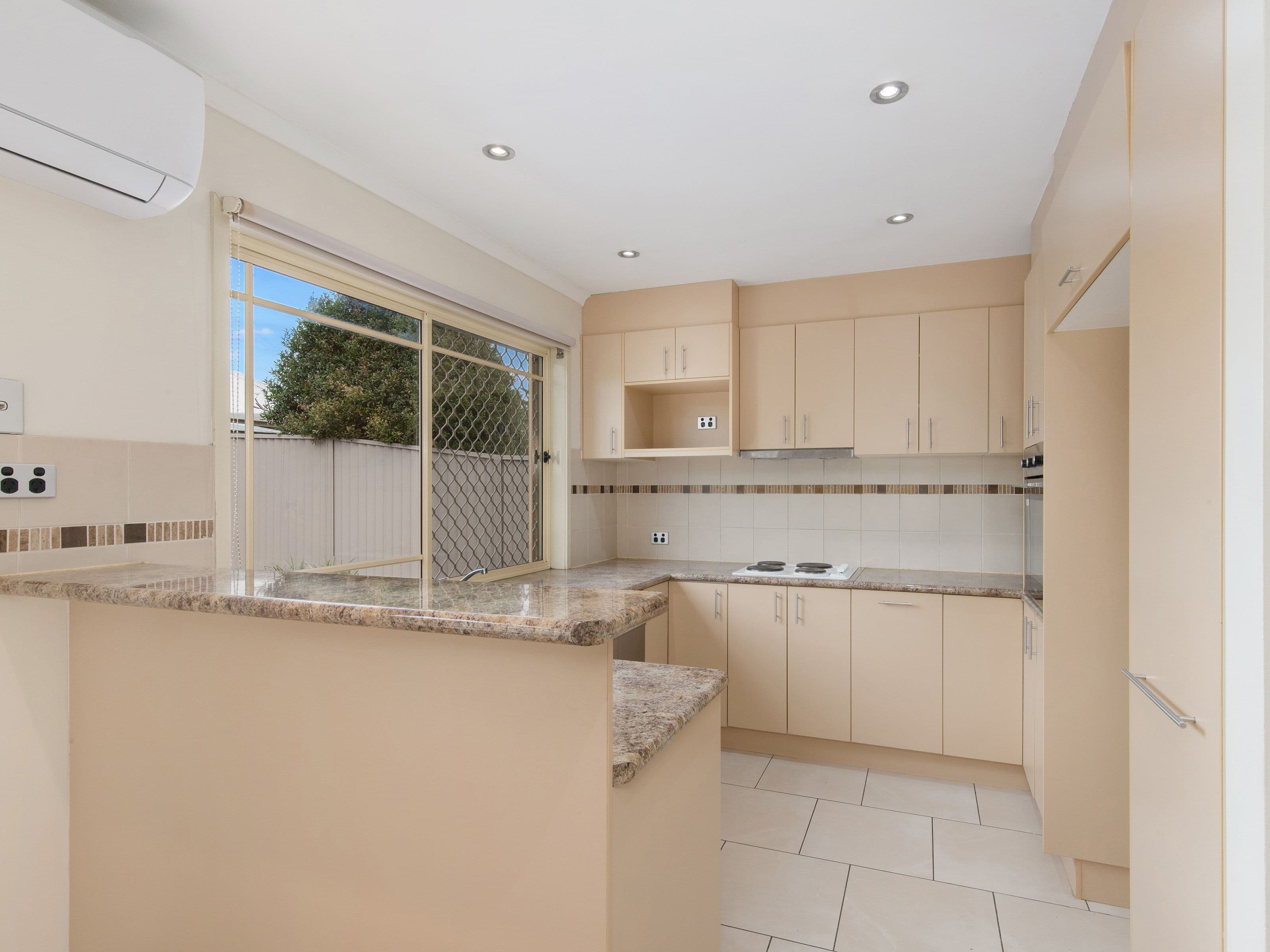 35 Conebush Circuit, Ormeau QLD 4208, Ormeau - Thumbnail 4