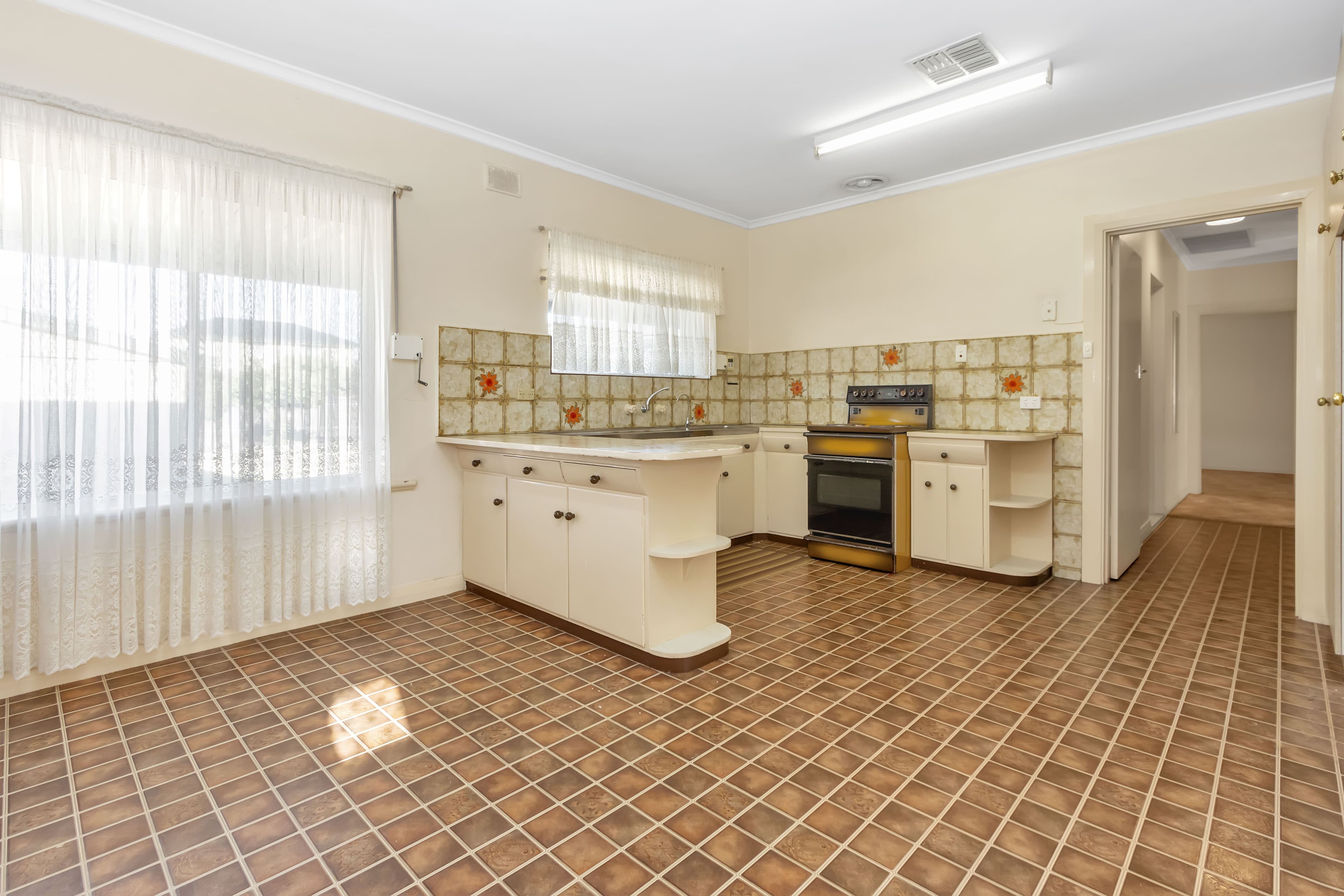 46 Greville Avenue, Flinders Park SA 5025, Flinders Park - Thumbnail 3