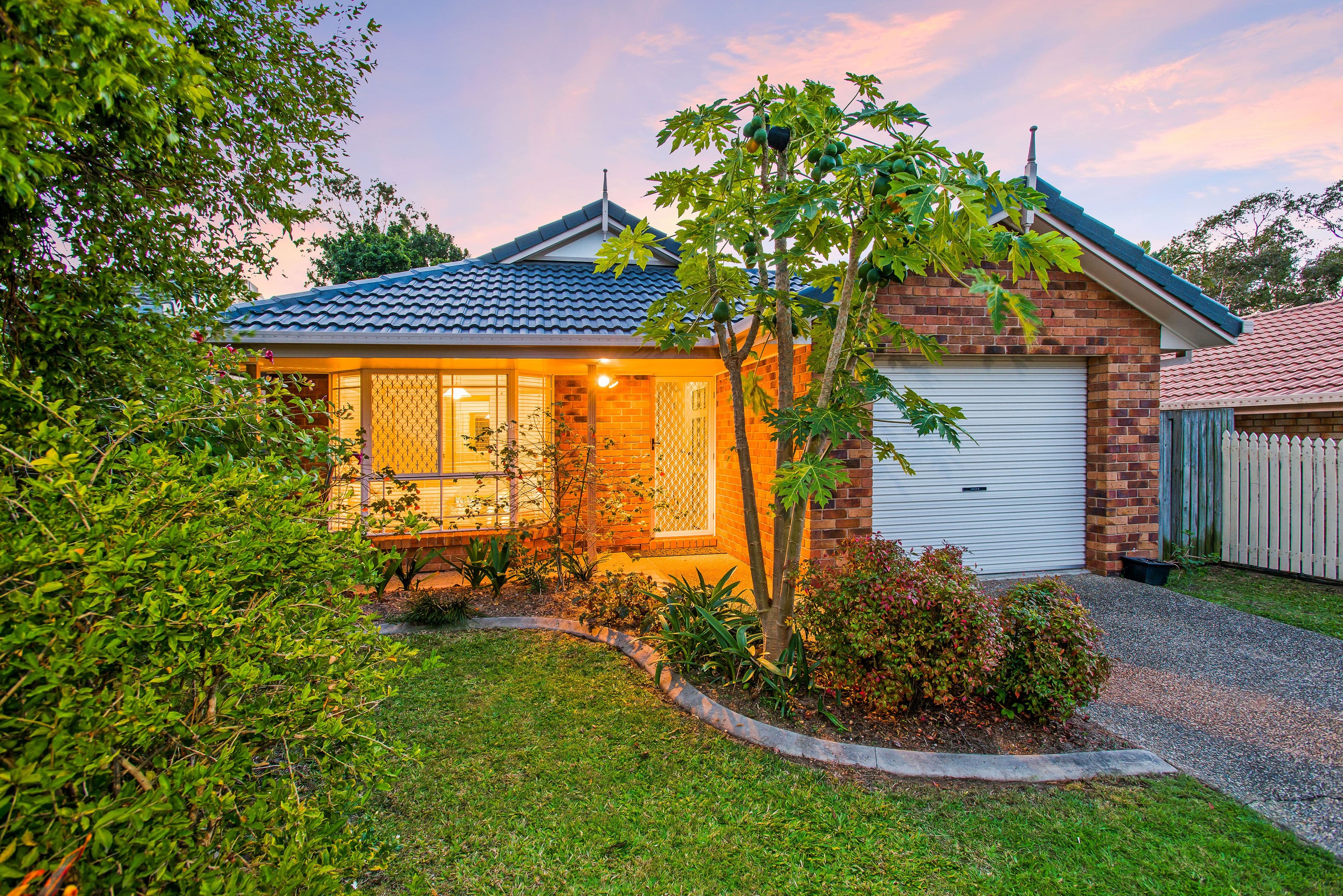 56 Timaru Crescent, Eight Mile Plains QLD 4113, Eight Mile Plains - Thumbnail 2