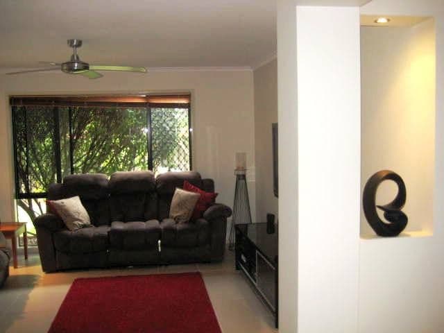 7 Makemo Street, Pacific Pines QLD 4211, Pacific Pines - Thumbnail 4