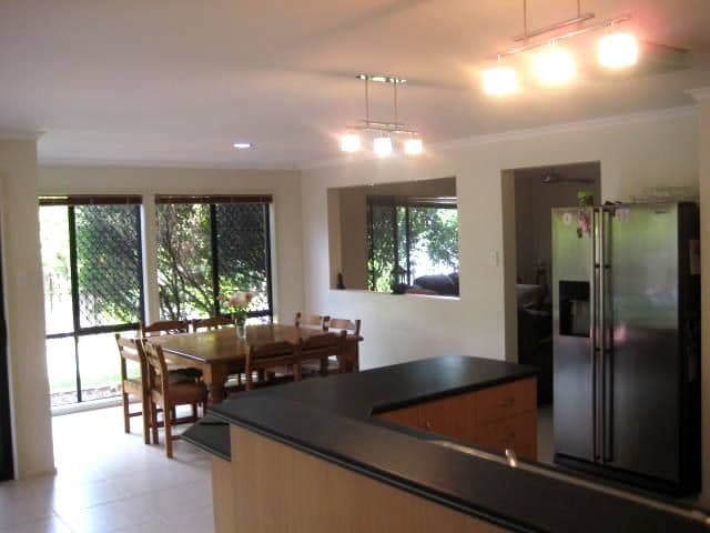 7 Makemo Street, Pacific Pines QLD 4211, Pacific Pines - Thumbnail 5