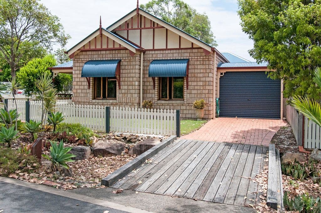 15 Simpson Way, FOREST LAKE QLD 4078, Forest Lake - Image 1