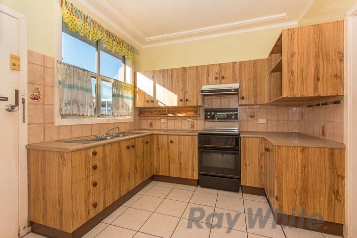 11 Robert Street, Belmont South - Thumbnail 2