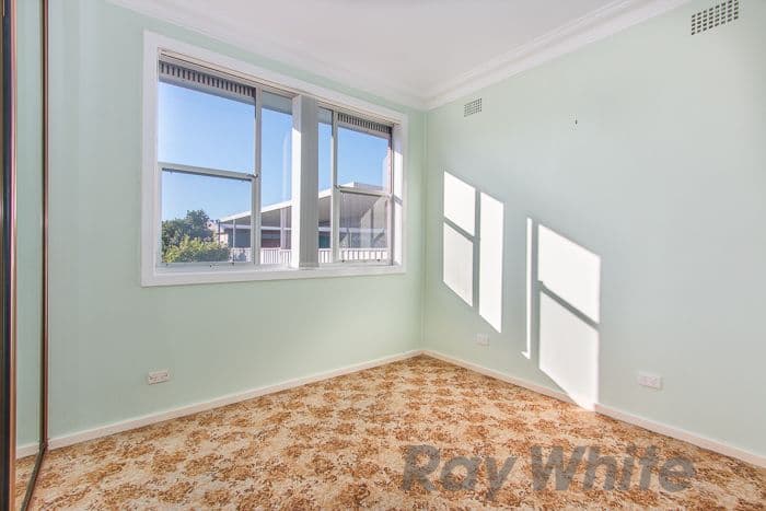 11 Robert Street, Belmont South - Thumbnail 8
