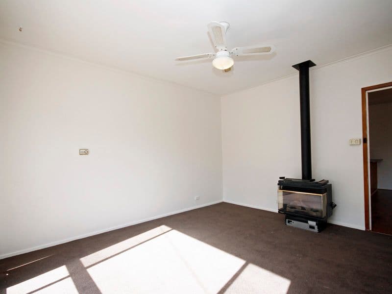 208 St Albans Road, BREAKWATER VIC 3219, Breakwater - Thumbnail 2
