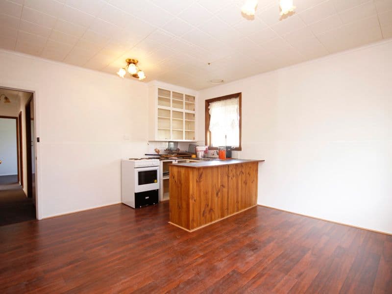208 St Albans Road, BREAKWATER VIC 3219, Breakwater - Thumbnail 4
