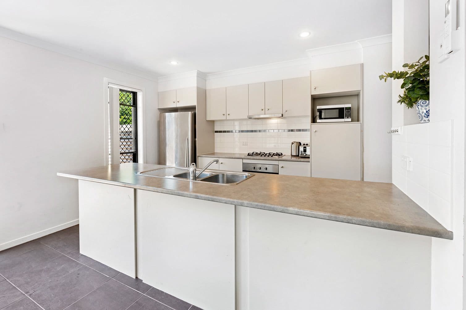 6 Tuxworth Place, Pimpama QLD 4209, Pimpama - Thumbnail 3