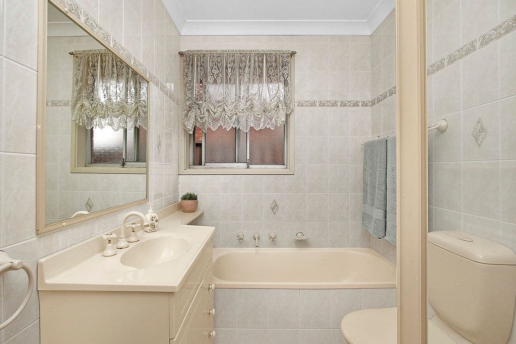 7 Fernlea Place, Canley Heights NSW 2166, Canley Heights - Thumbnail 5