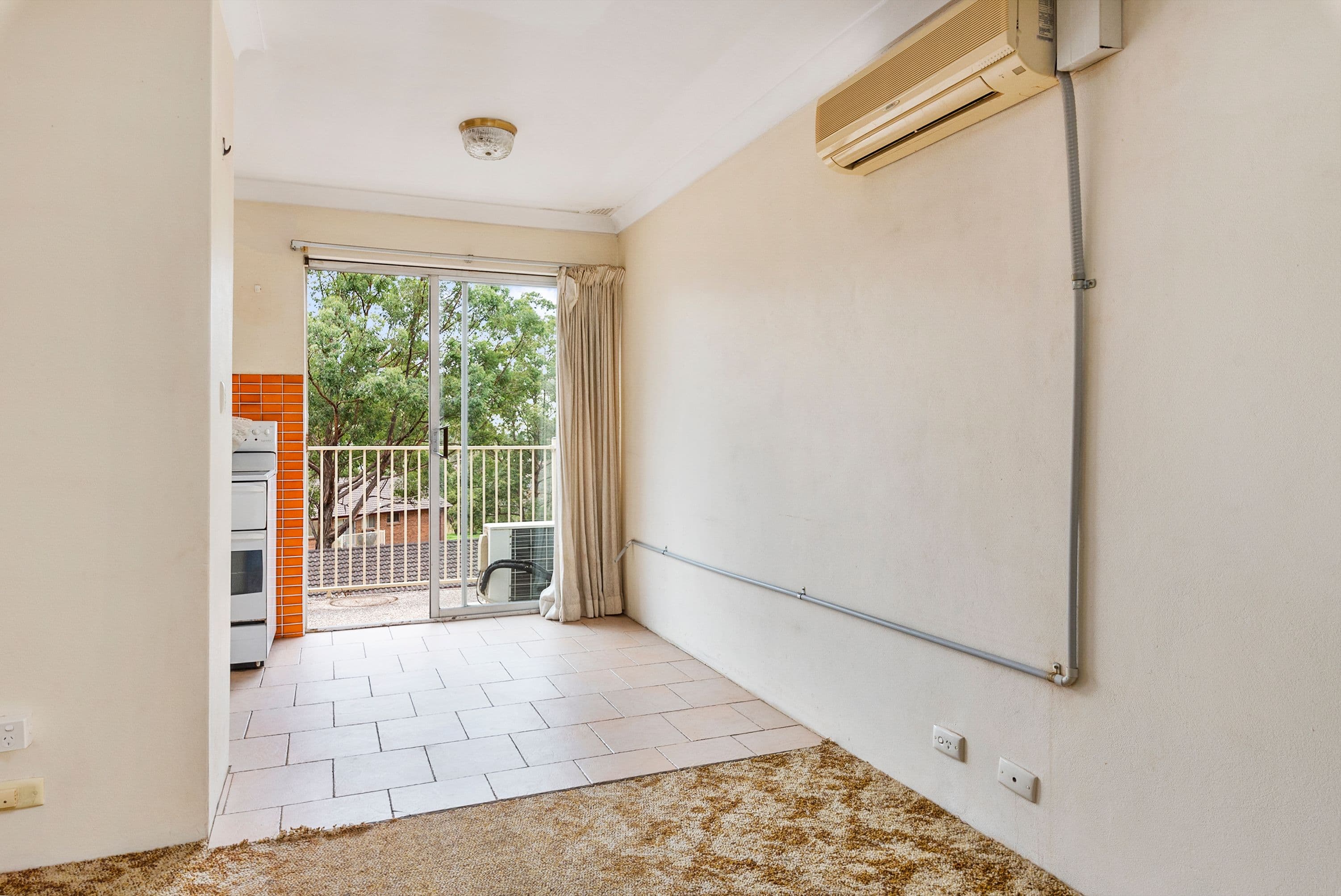 1 Lavinia Place, Ambarvale - Thumbnail 2