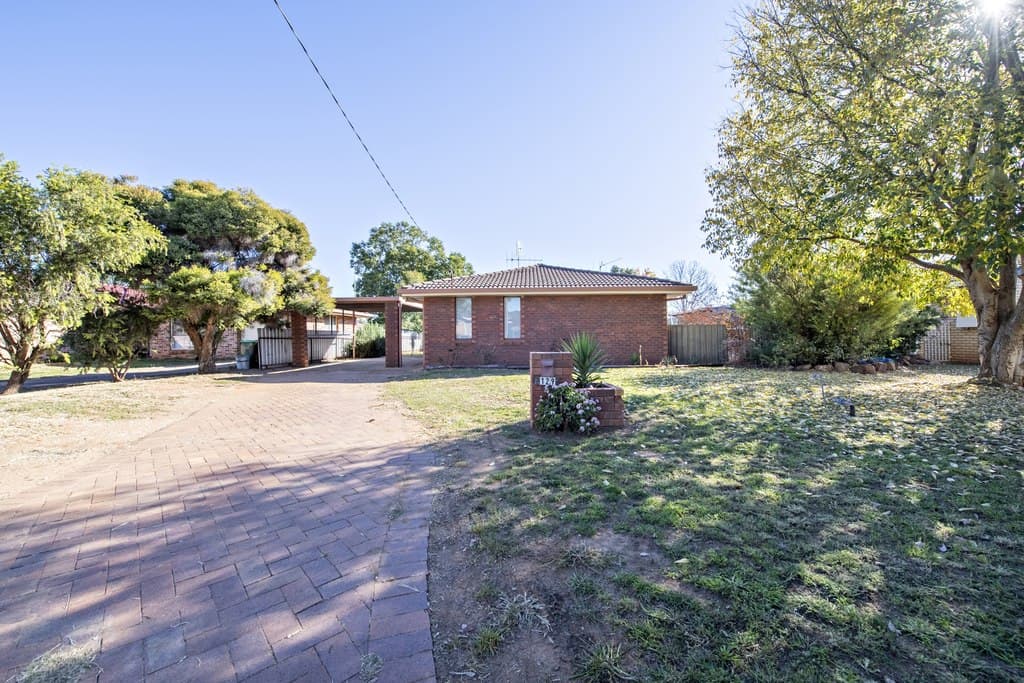 129 Moss Avenue, Narromine - Image 1