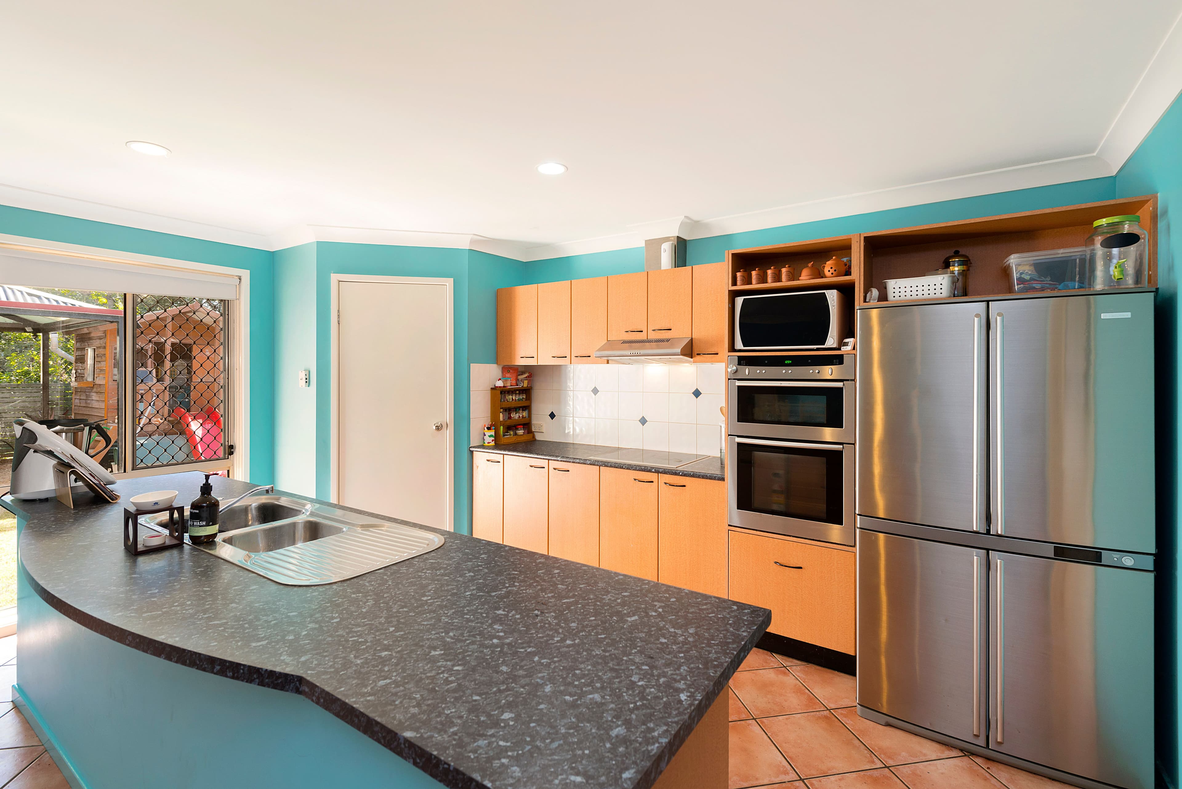 12 Billeroy Court, The Gap QLD 4061, The Gap - Thumbnail 2