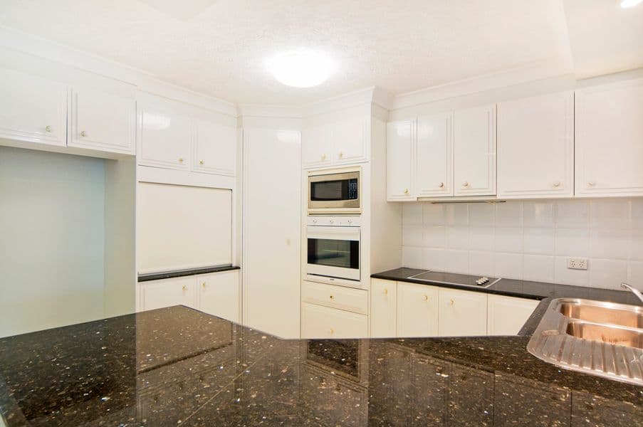 54 McLean Street, COOLANGATTA QLD 4225, Coolangatta - Thumbnail 7