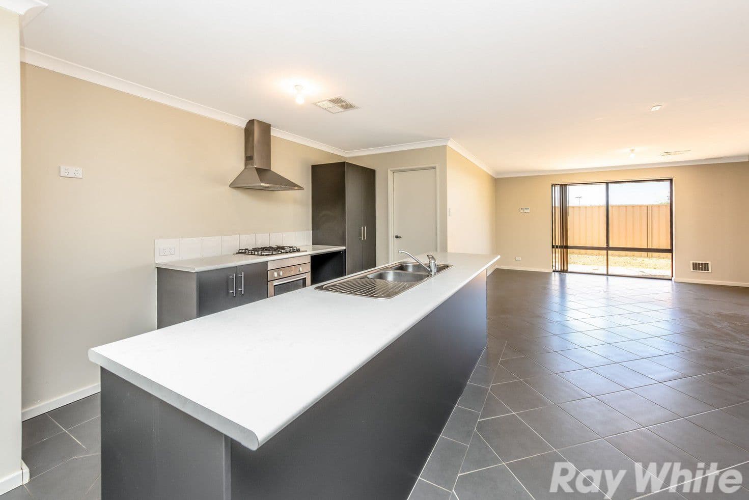 41 Sail Boulevard, Sunset Beach WA 6530, Sunset Beach - Thumbnail 3