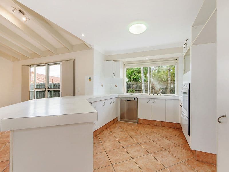 8 Nevada Place, Oxenford QLD 4210, Oxenford - Thumbnail 6