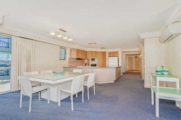 7 'Oceana on Broadbeach' 100 Old Burleigh Road, BROADBEACH QLD 4218, Broadbeach - Thumbnail 5