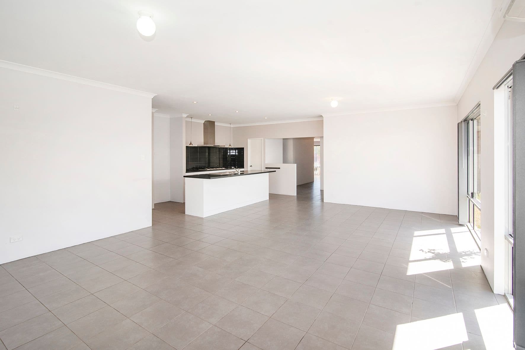 54 Marseilles Drive, Yalyalup WA 6280, Yalyalup - Thumbnail 7