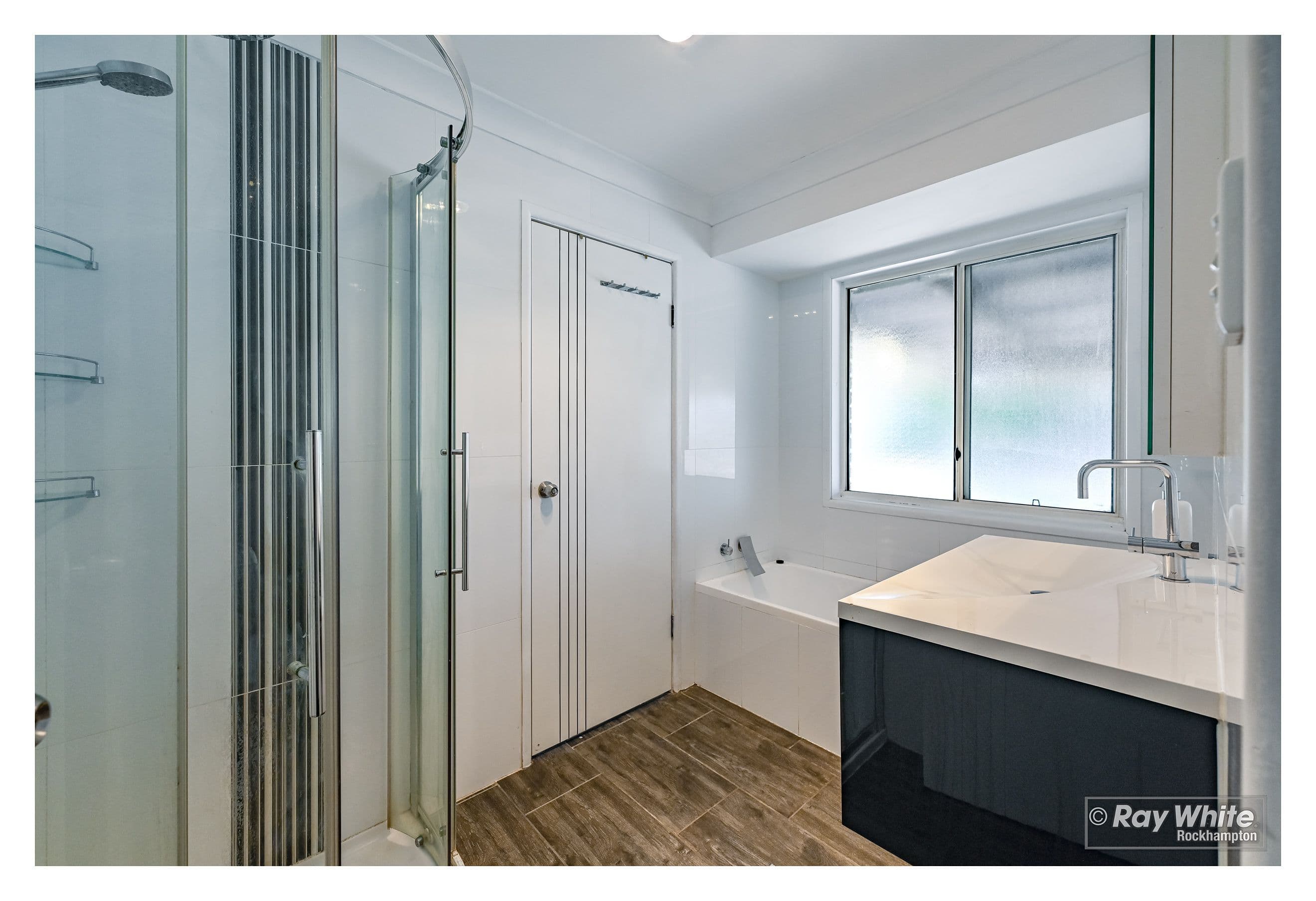 10 Rosewood Avenue, Gracemere QLD 4702, Gracemere - Thumbnail 4