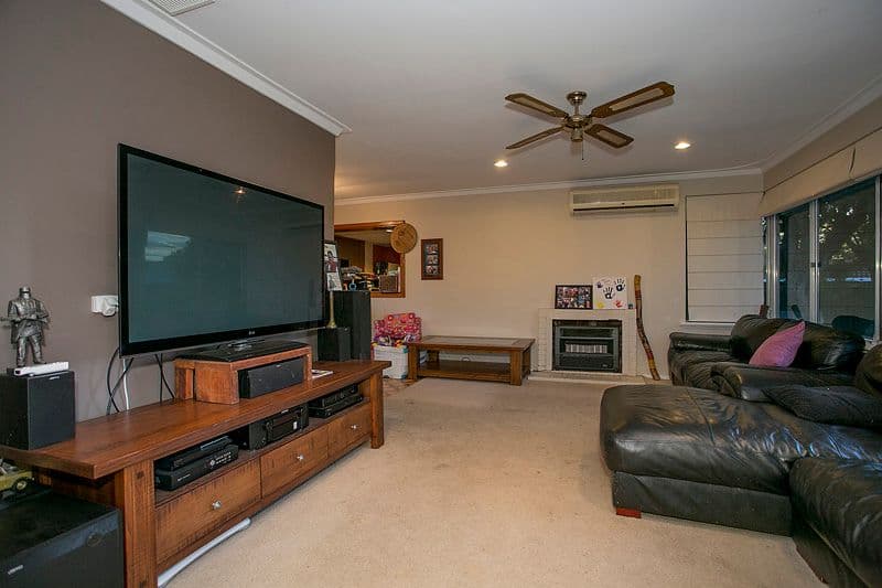 46 Stringybark Drive, FORRESTFIELD WA 6058, Forrestfield - Thumbnail 8