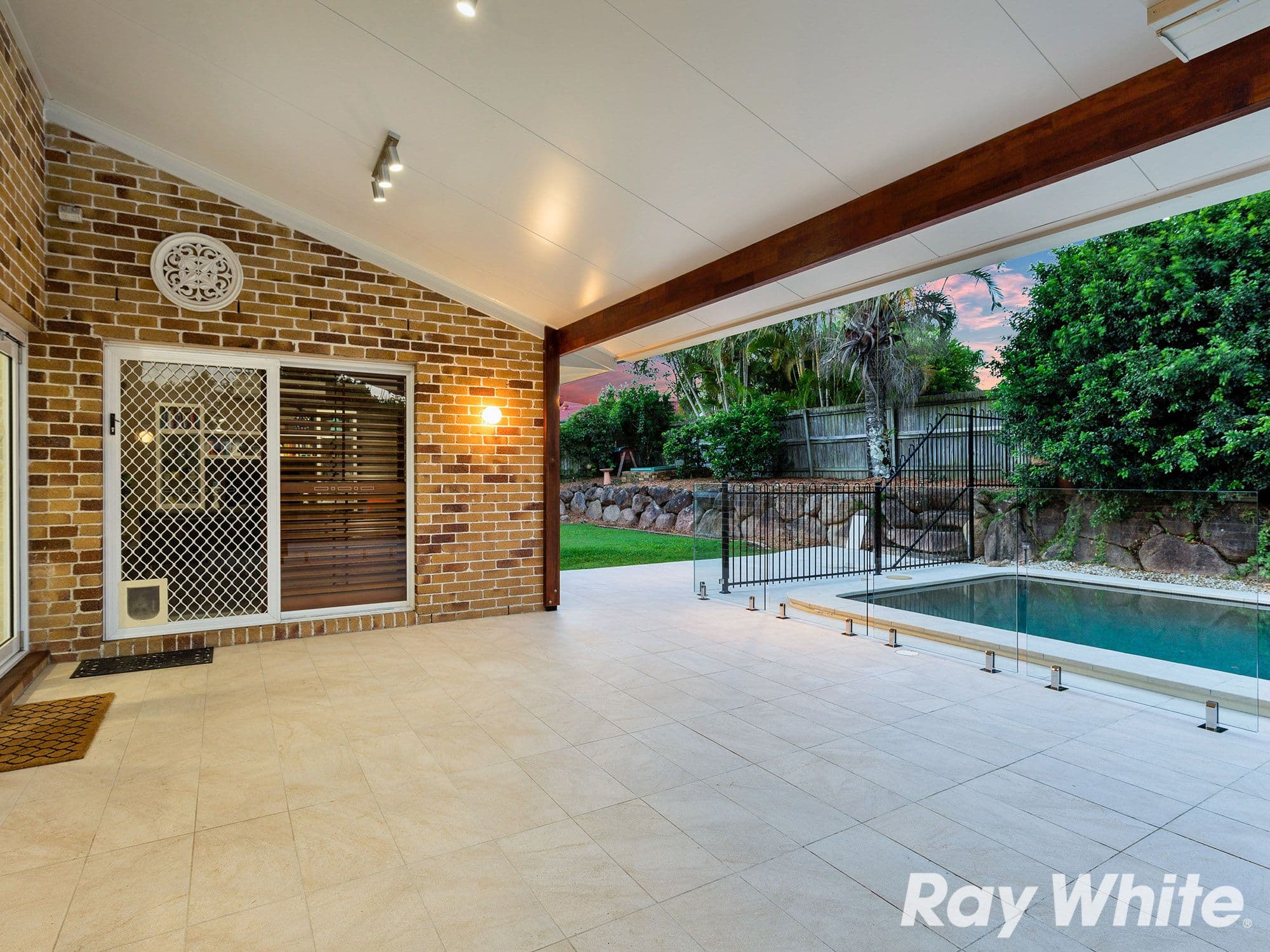 17 Martindale Street, Chermside West QLD 4032, Chermside West - Thumbnail 3