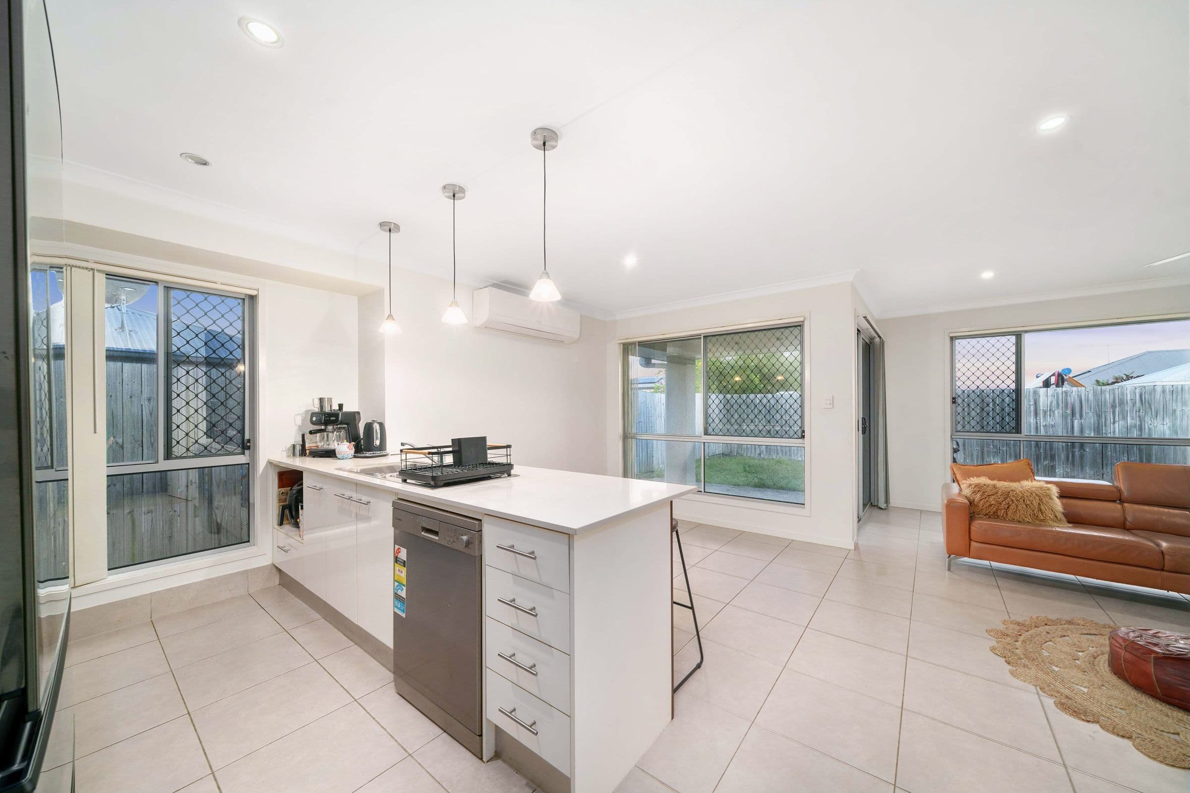 16 Gordon Crescent, Mango Hill QLD 4509, Mango Hill - Thumbnail 5