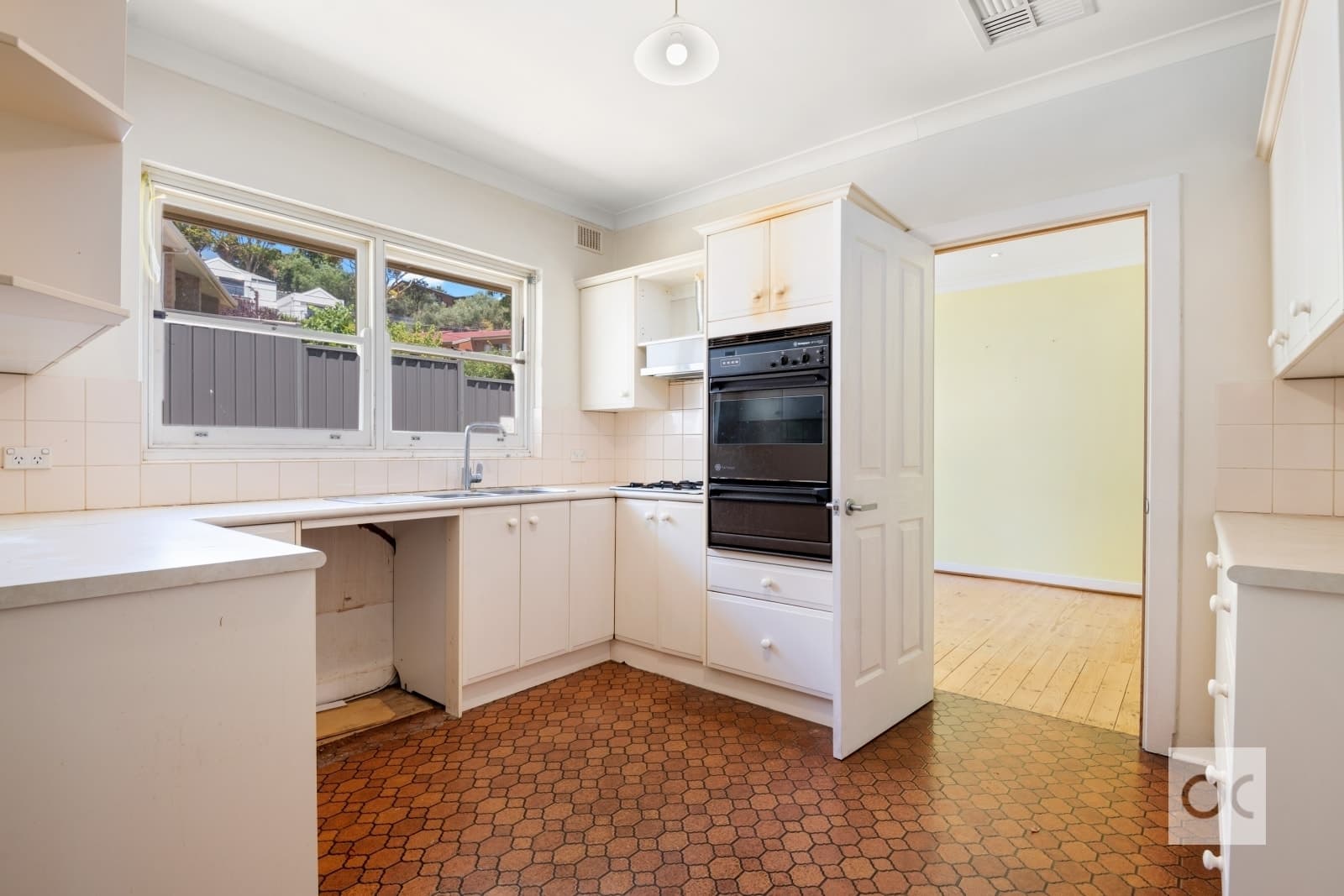 6 Darrell Avenue, Wattle Park - Thumbnail 3