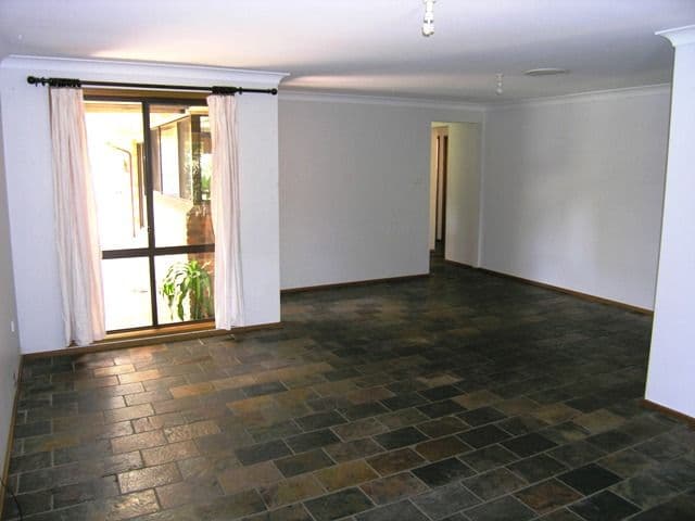 12 Woodview Avenue, LISAROW NSW 2250, Lisarow - Thumbnail 4