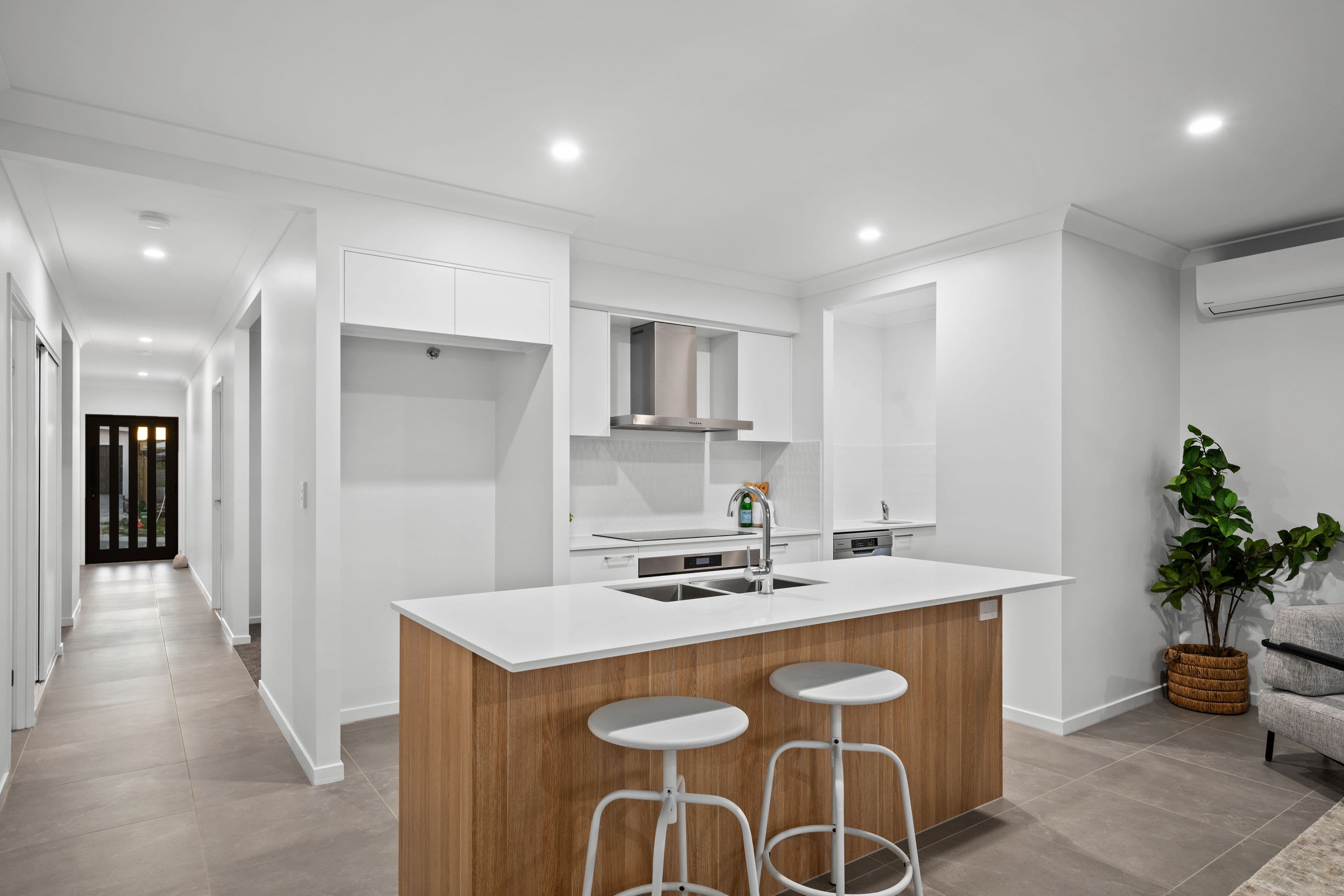 27 Inspire Street, Ripley QLD 4306, Ripley - Thumbnail 5