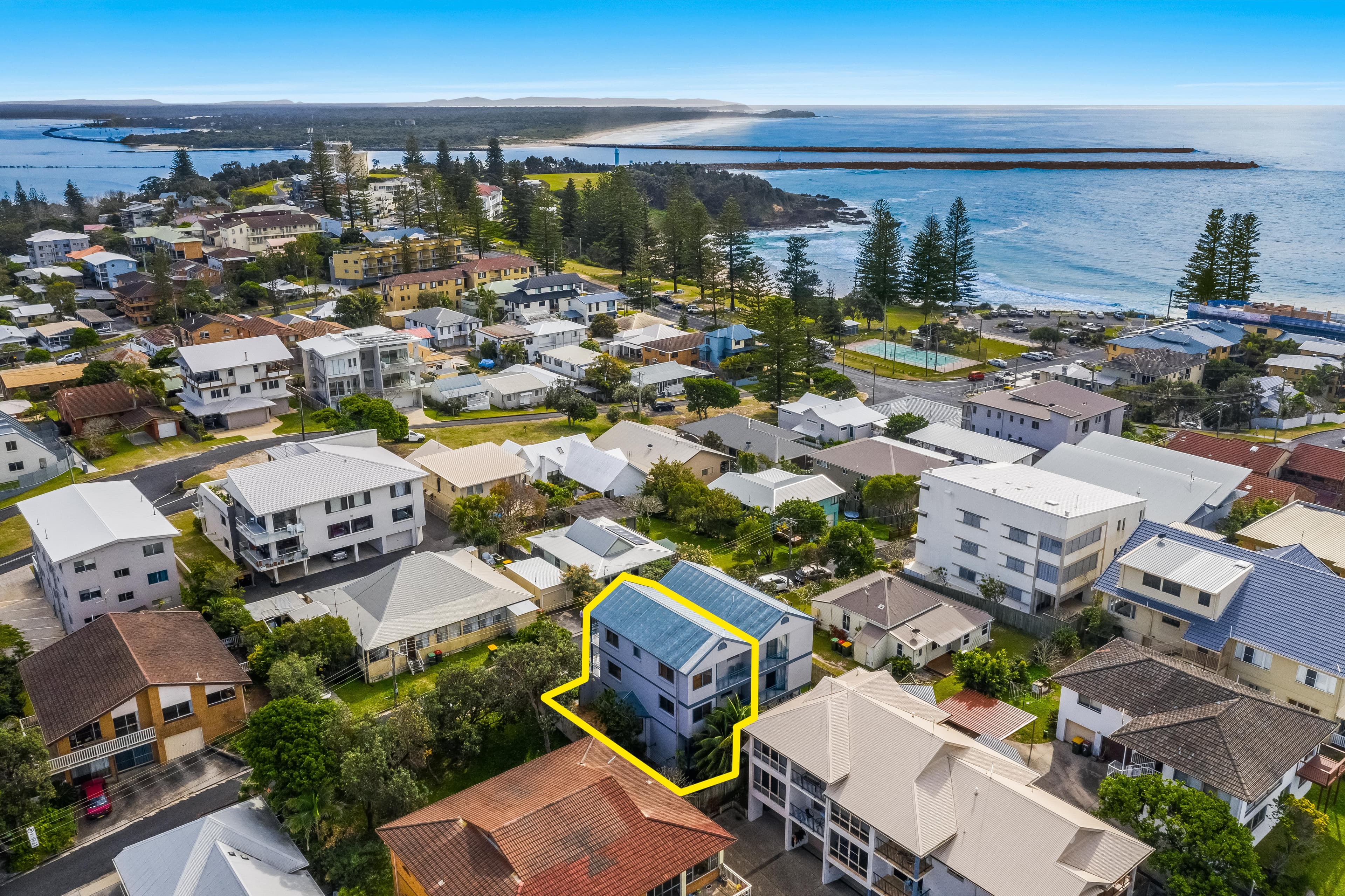 1/10 Henson Lane, Yamba NSW 2464, Yamba - Thumbnail 2