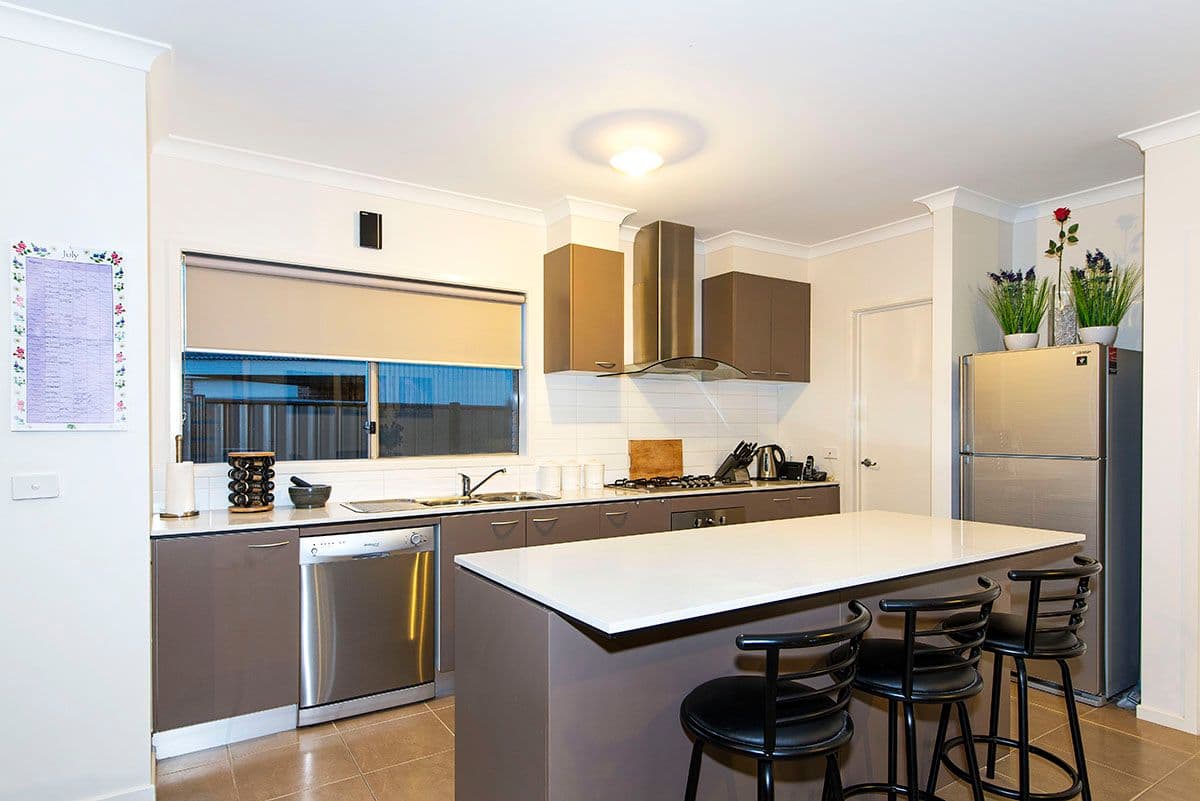 4 Dorset Walk, MERNDA VIC 3754, Mernda - Thumbnail 2