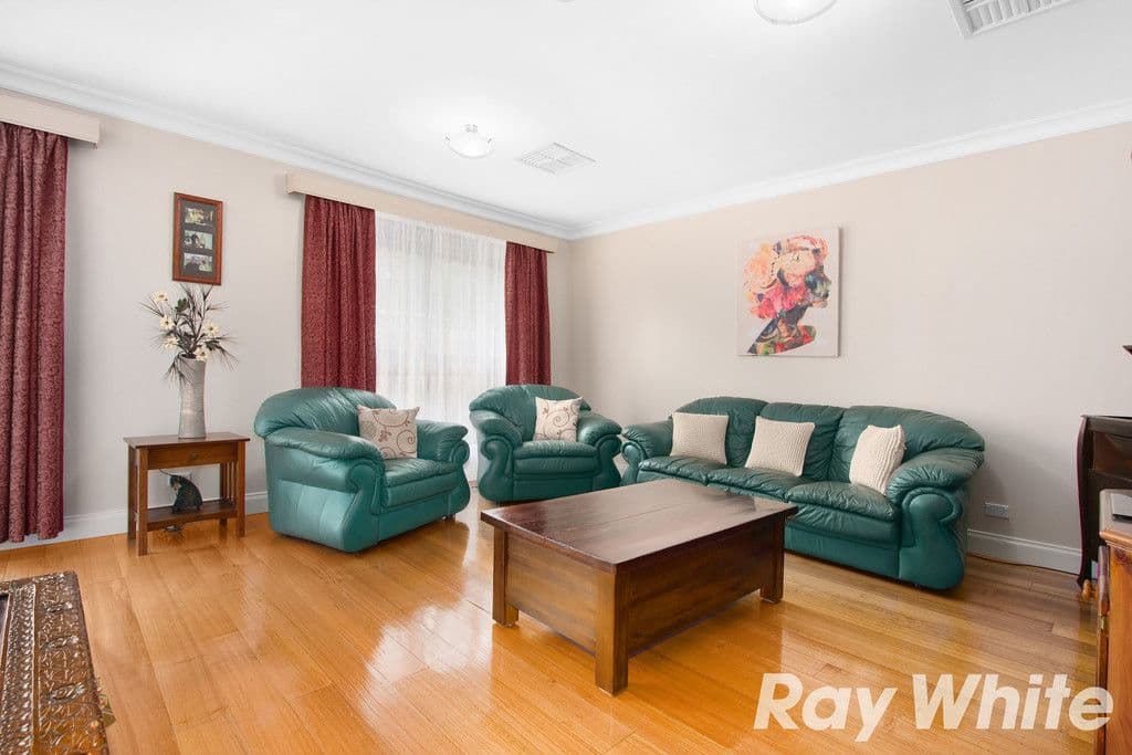 18 Donday Court, Pakenham VIC 3810, Pakenham - Thumbnail 3