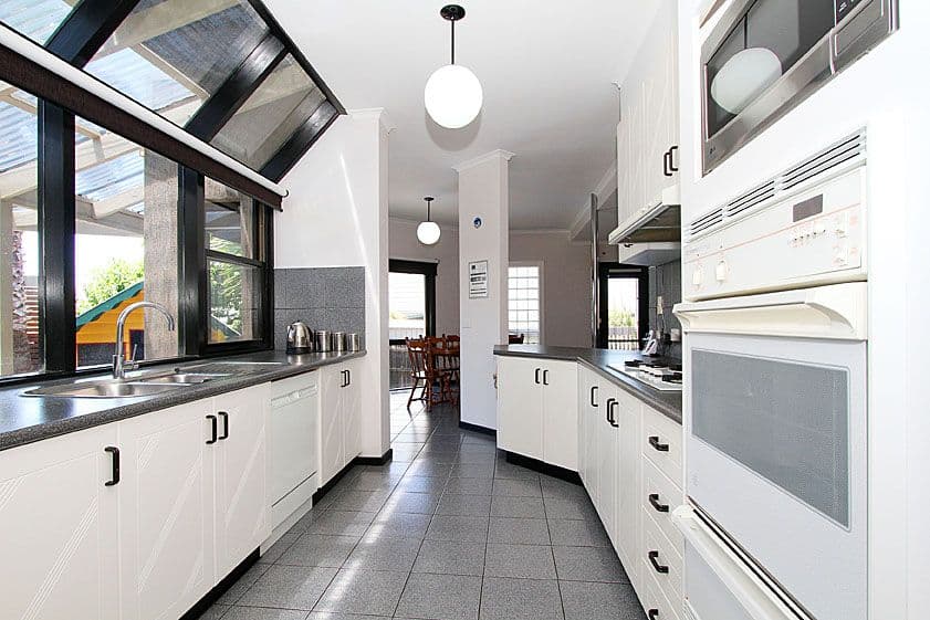 11 Randell Court, MILL PARK VIC 3082, Mill Park - Thumbnail 2