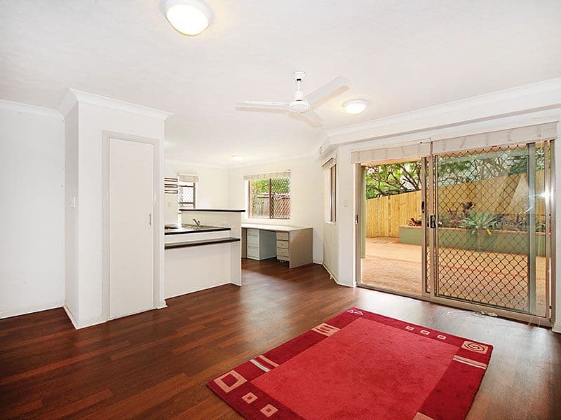 39 Ada Street, TARINGA QLD 4068, Taringa - Thumbnail 2