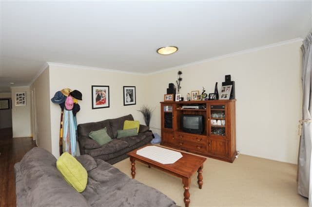 20 Willowburn Drive, ROCKVILLE QLD 4350, Rockville - Thumbnail 3