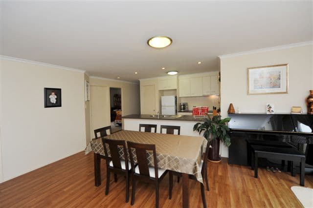 20 Willowburn Drive, ROCKVILLE QLD 4350, Rockville - Thumbnail 5
