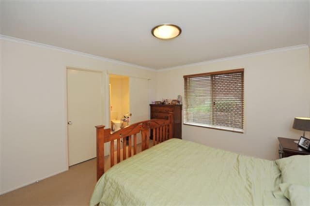 20 Willowburn Drive, ROCKVILLE QLD 4350, Rockville - Thumbnail 7