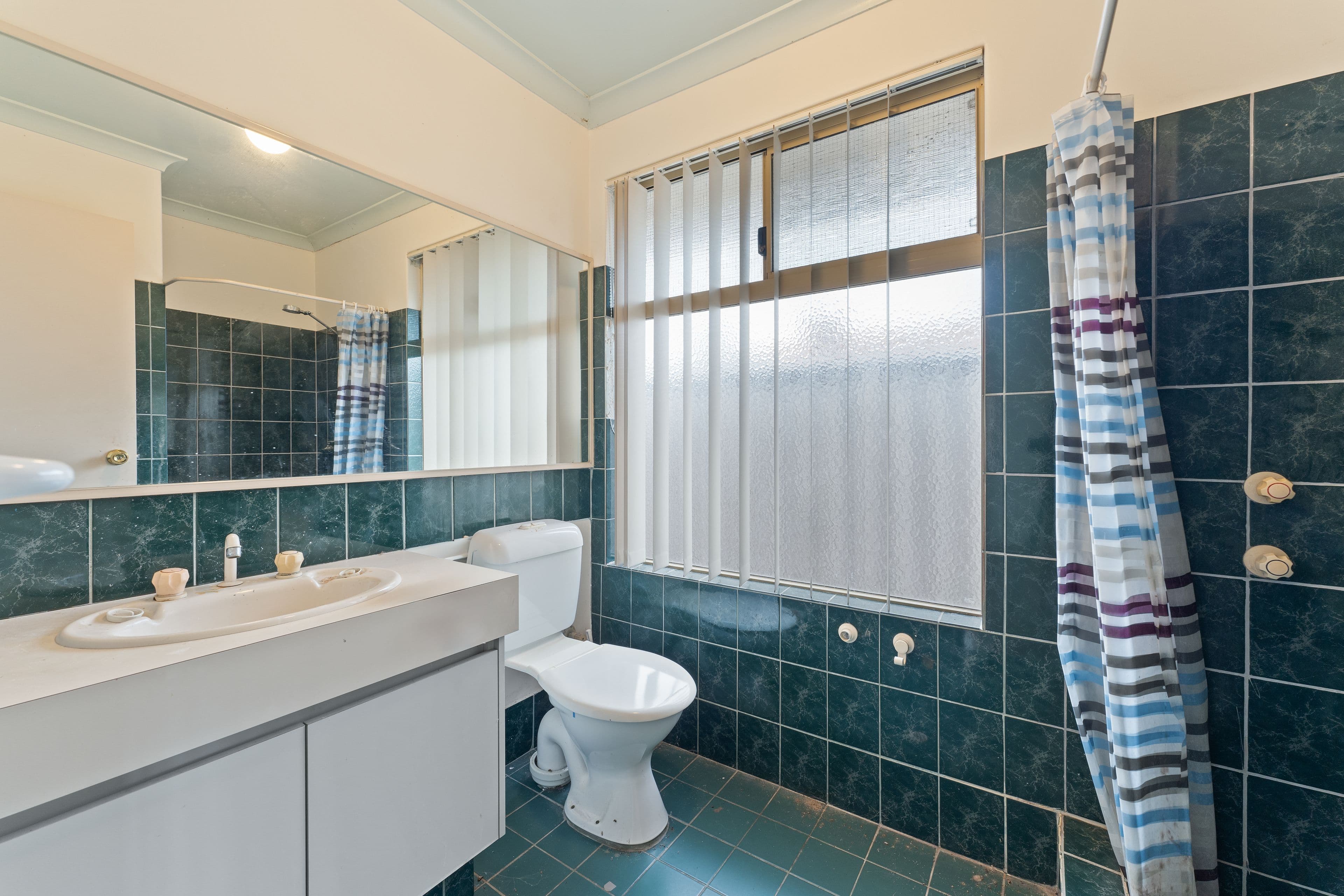 44 Chelmsford Avenue, Port Kennedy WA 6172, Port Kennedy - Thumbnail 2