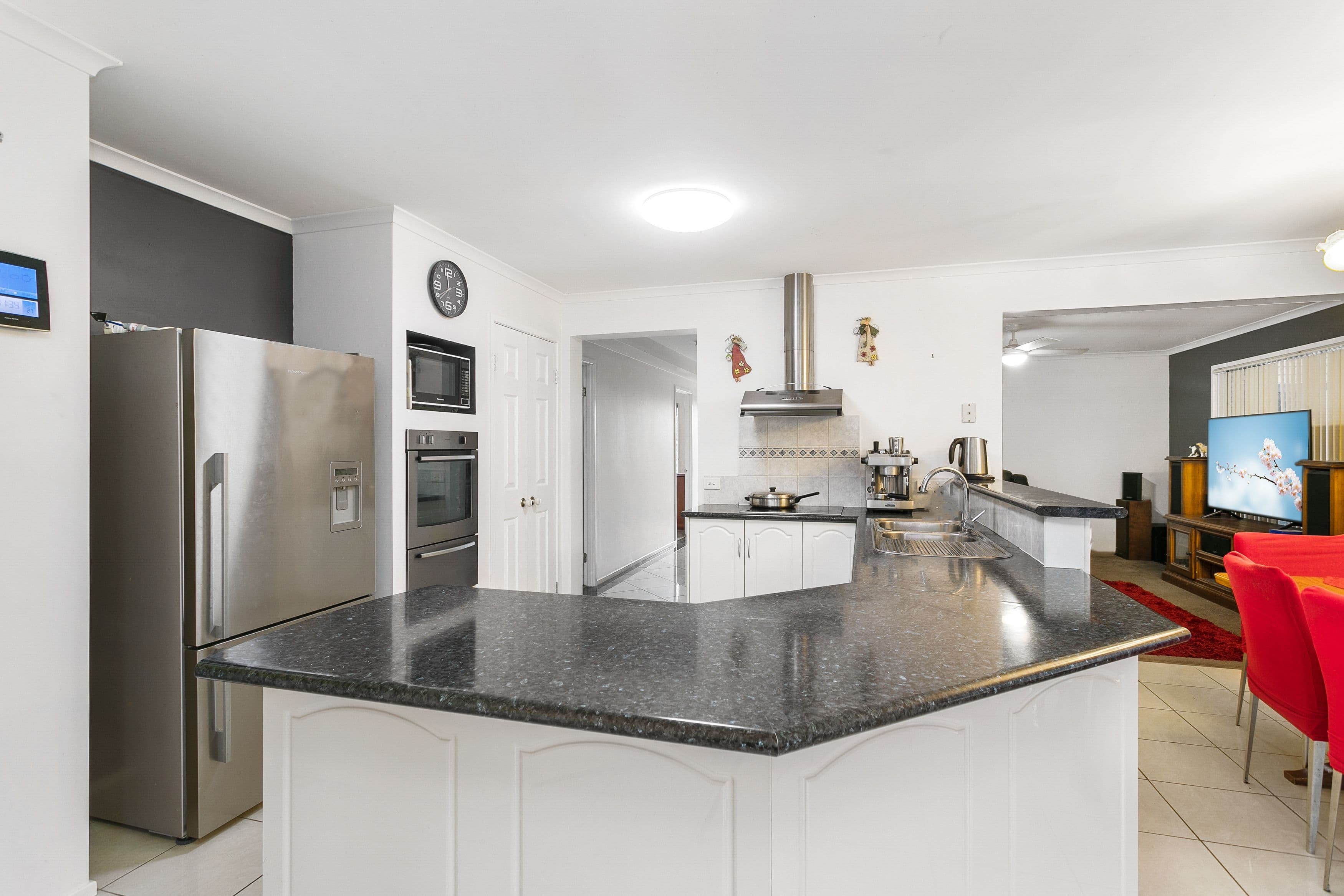 2 Beilby Place, Deception Bay QLD 4508, Deception Bay - Thumbnail 2