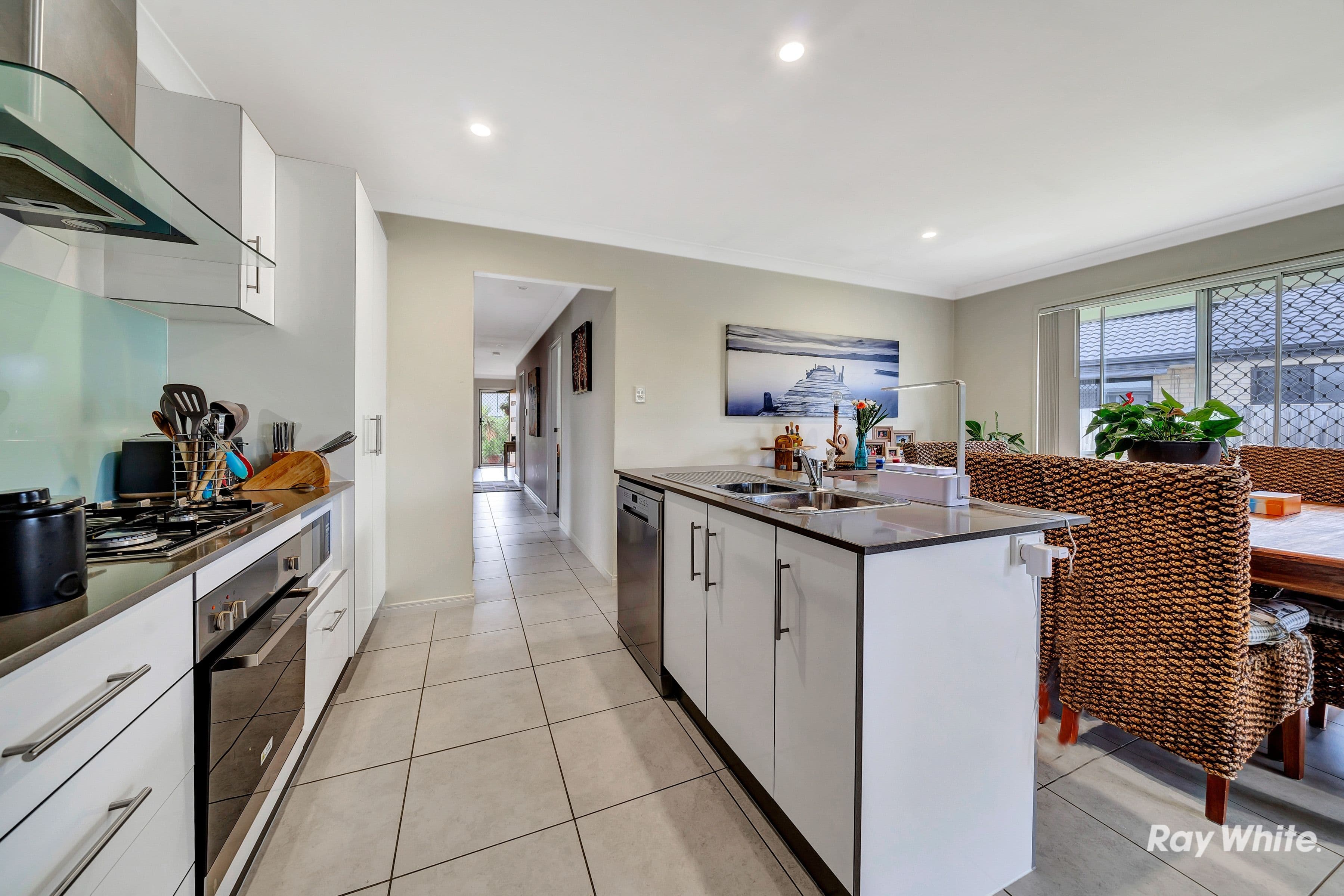 70 South Quarter Drive, Loganlea QLD 4131, Loganlea - Thumbnail 4