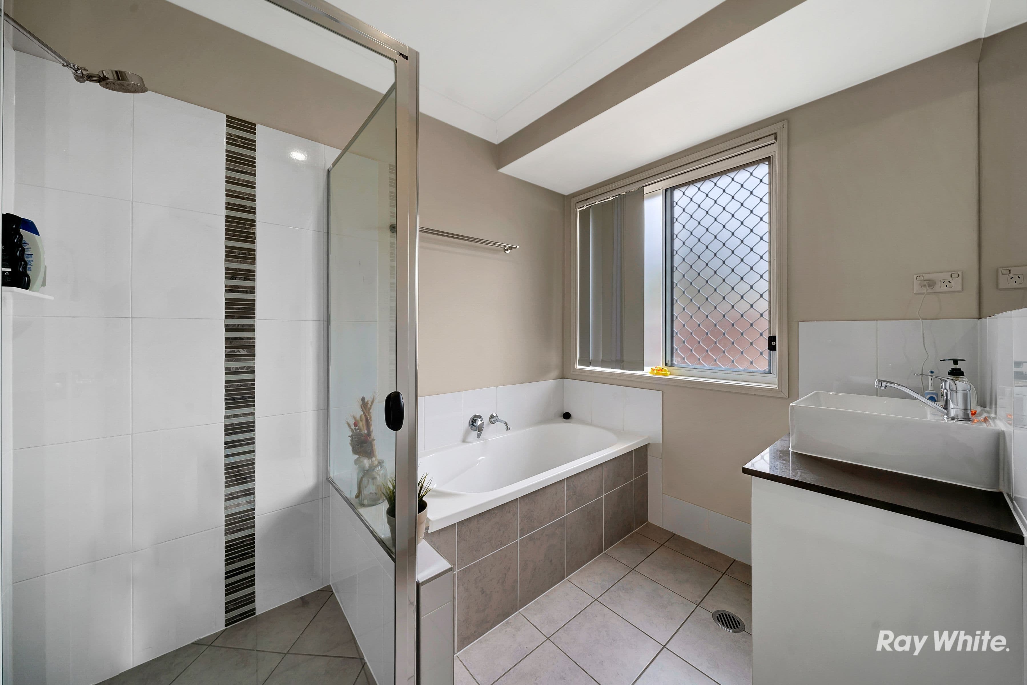 70 South Quarter Drive, Loganlea QLD 4131, Loganlea - Thumbnail 8