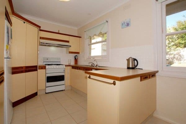 23 Harcourt Avenue, FRANKSTON SOUTH VIC 3199, Frankston South - Thumbnail 6