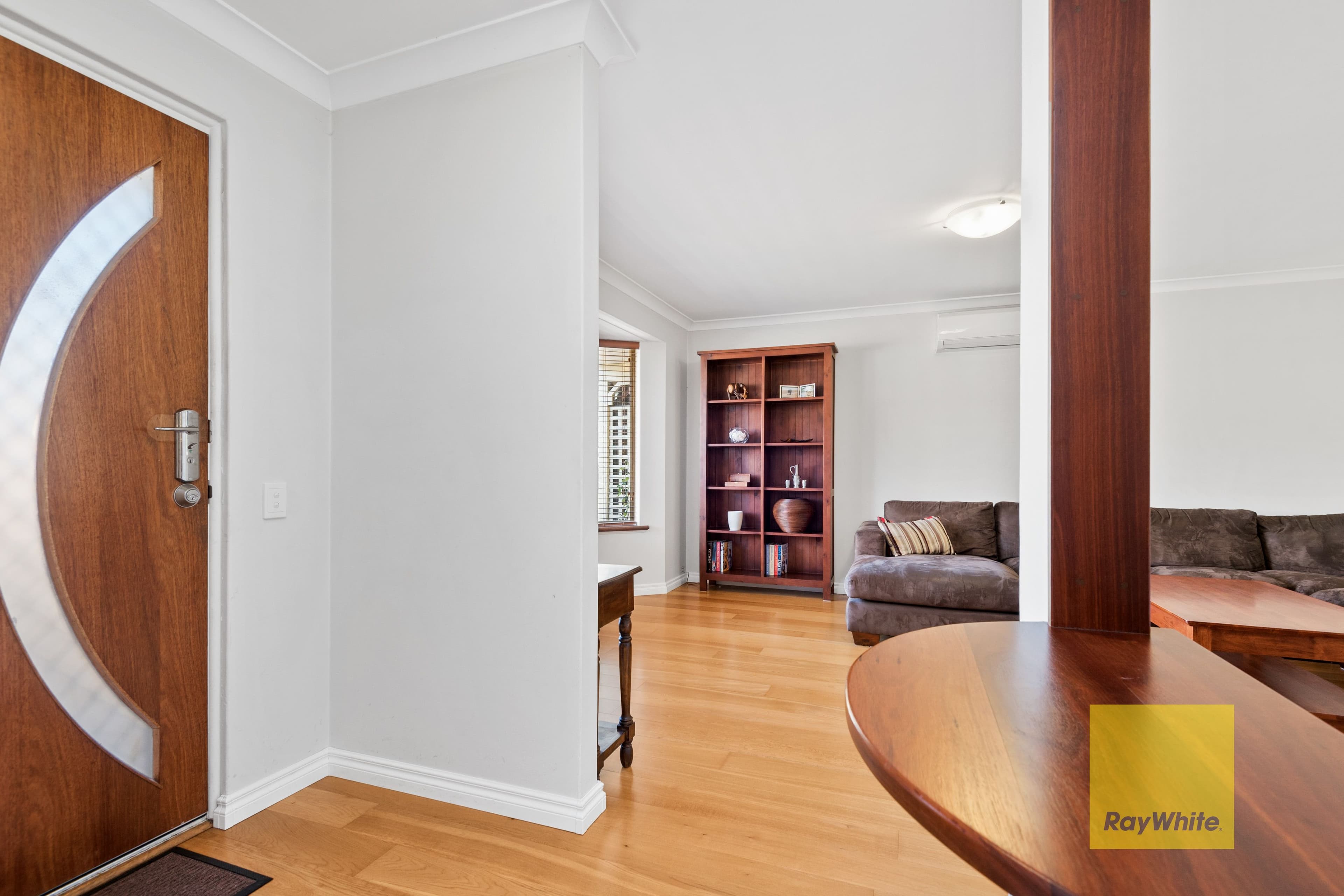 1 Breeze Court, Sorrento WA 6020, Sorrento - Thumbnail 2