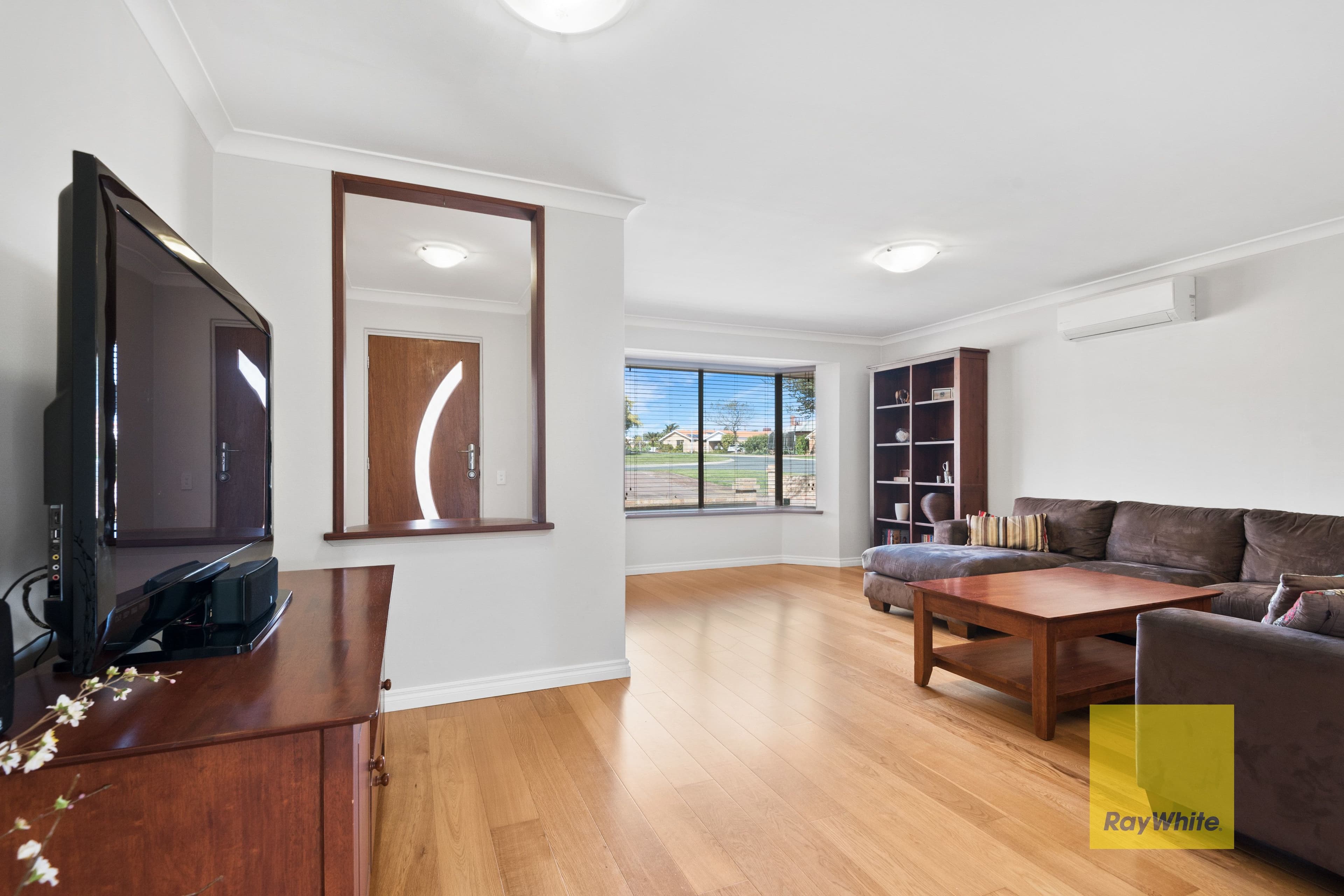 1 Breeze Court, Sorrento WA 6020, Sorrento - Thumbnail 3