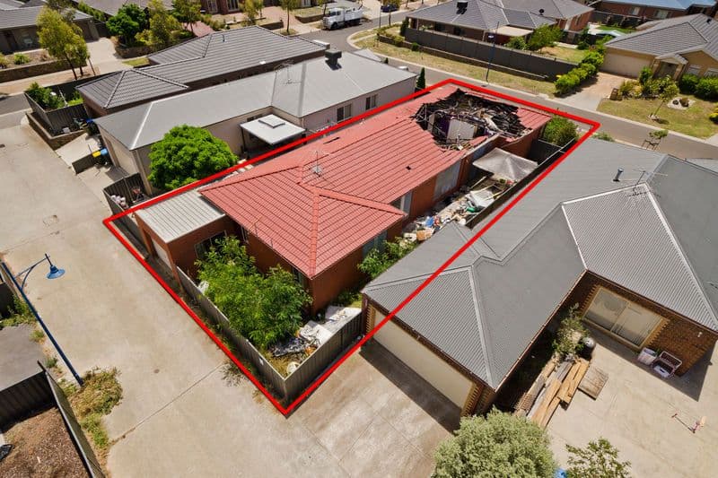 14 Bellfield Court, WYNDHAM VALE VIC 3024, Wyndham Vale - Thumbnail 2