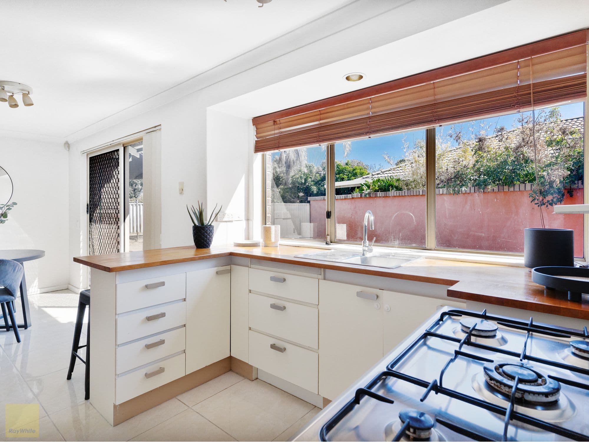 17 Bottlebrush Drive, Morley WA 6062, Morley - Thumbnail 7
