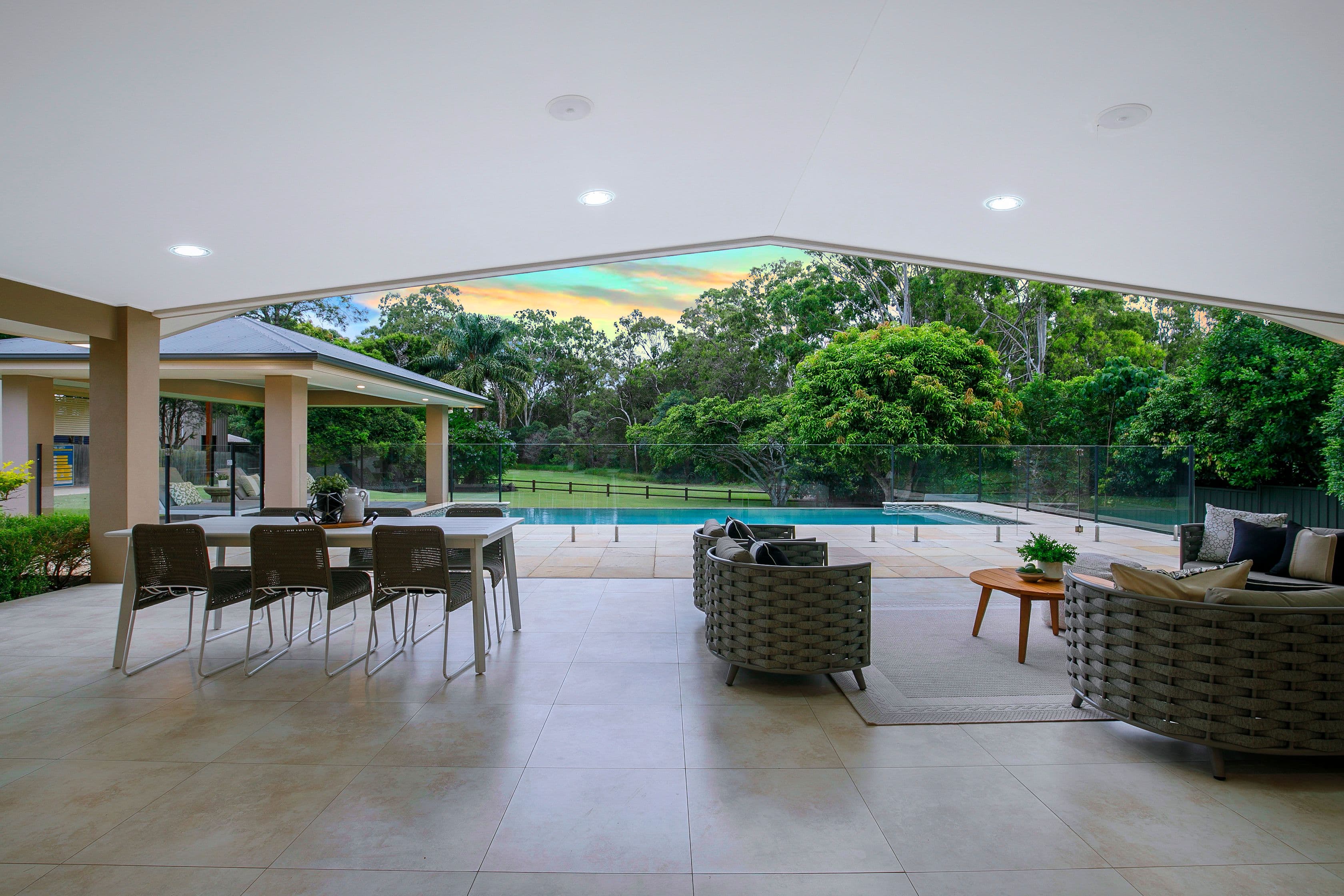 30 Creek Road, Birkdale QLD 4159, Birkdale - Thumbnail 2